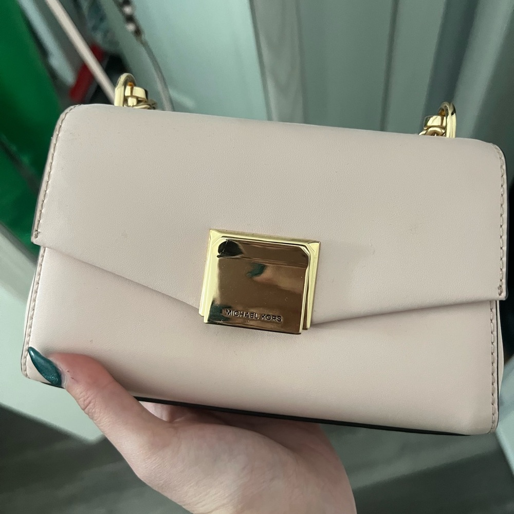 Michael kors pink purse